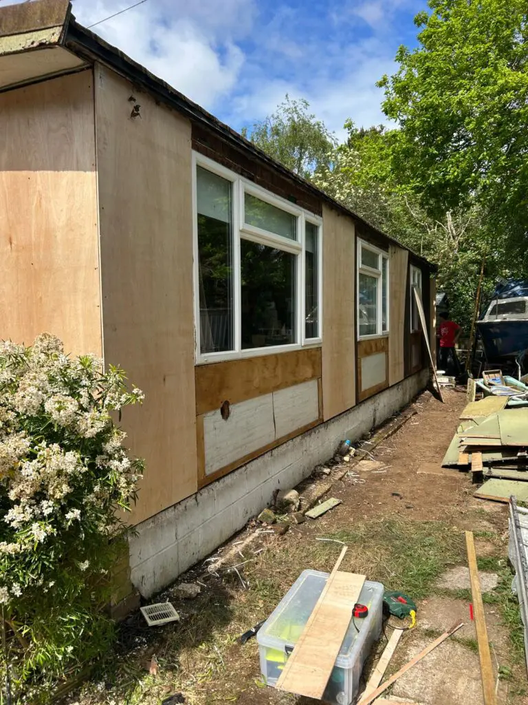 1st Choice Park Homes Rubberised Painting
