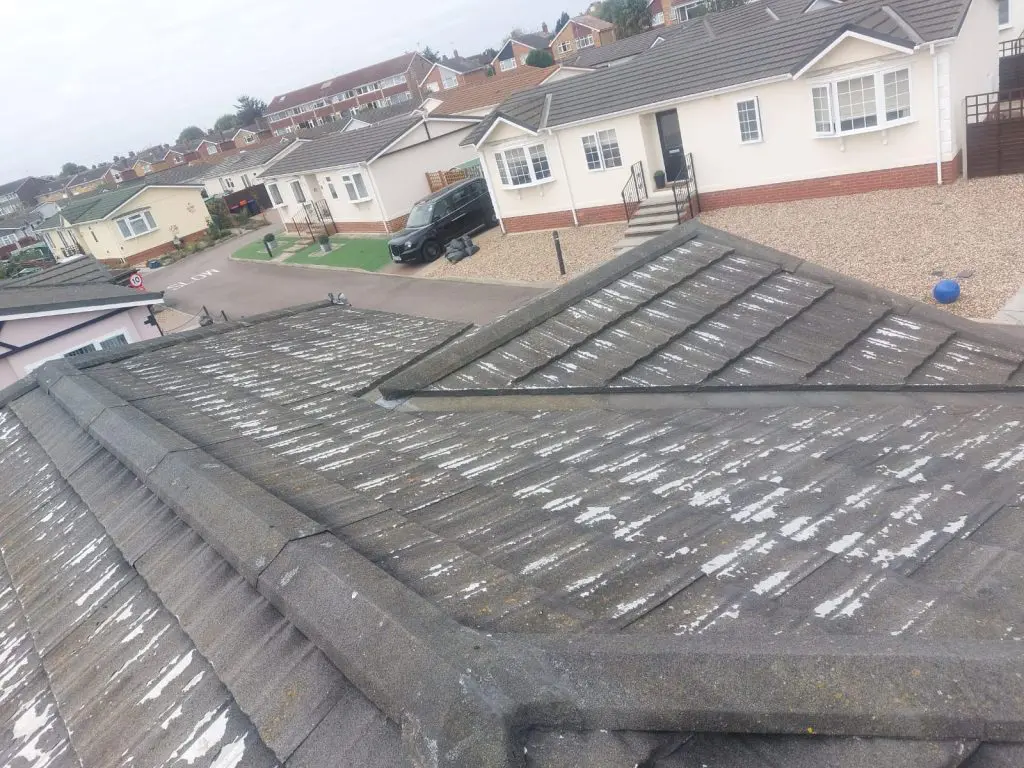 1st Choice Park Homes Roof
